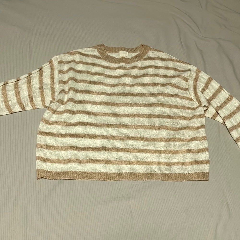 g.v.o Small Sweater